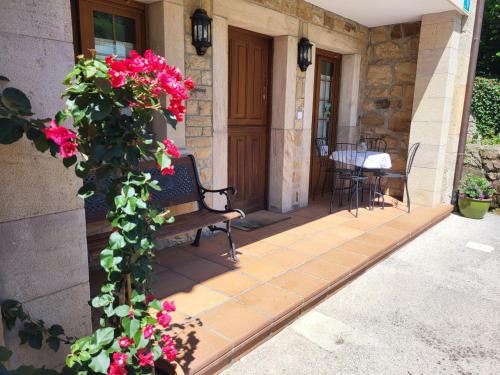 Arenas de Cabrales House | La Casa de la Vega