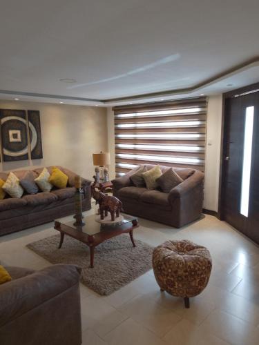 Ambato House | La casa de los barcos José María