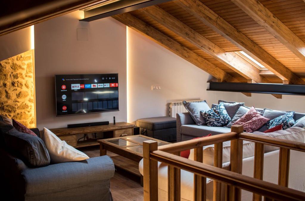 Hoyos del Espino House | La Casa del Abuelo
