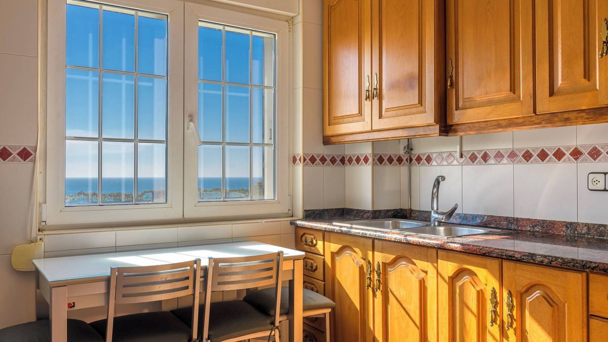 Ajo Ski Chalet | La Casa del Faro