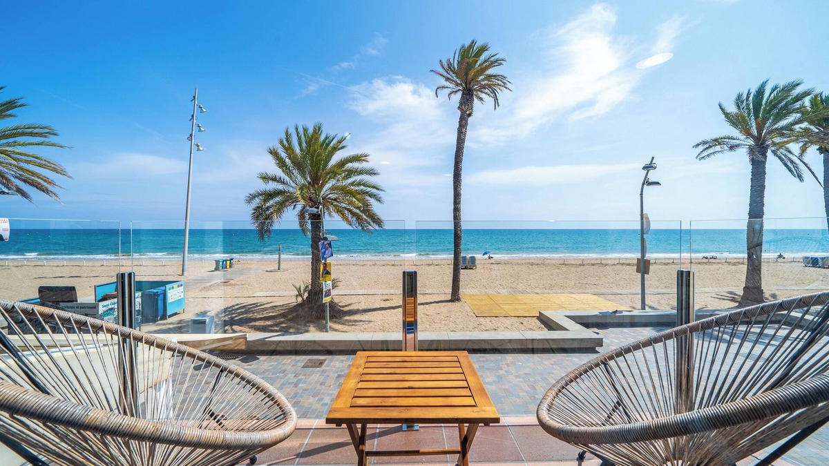 Calafell Apartment | La Casa del Pescador Calafellmar with Sea View, Wi-Fi and Air Conditioning