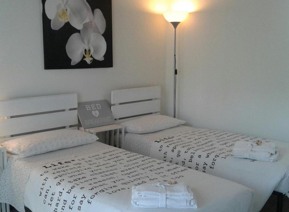 Rozzano Bed & Breakfast | La Casa Di Emma