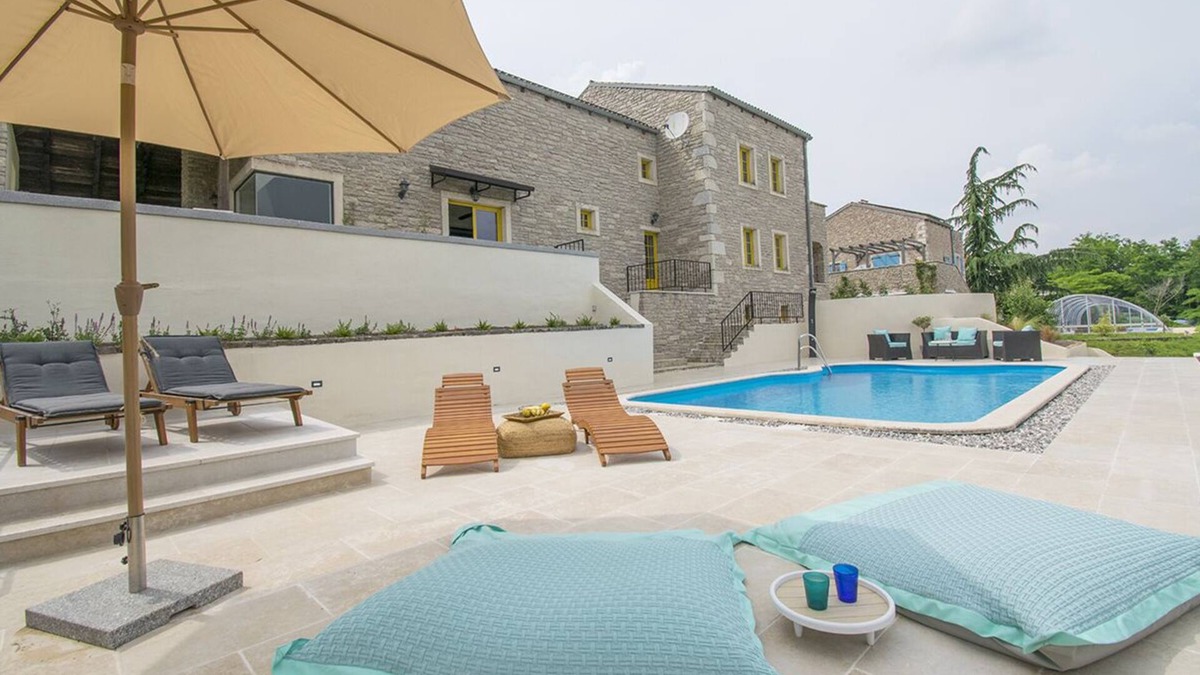 Kircija Villa | La Casa di Kyra, surrounded by greenery in a quiet location with pool and sauna
