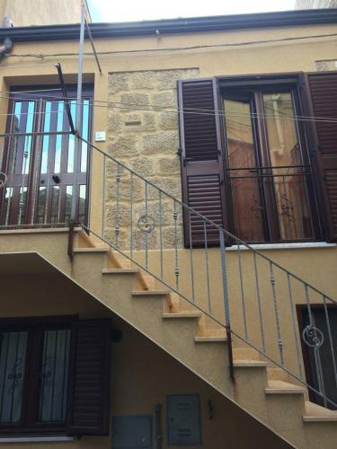 Calascibetta Apartment | la casa di laura