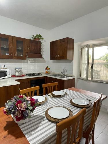 Santa Giusta House | La casa di Nenni