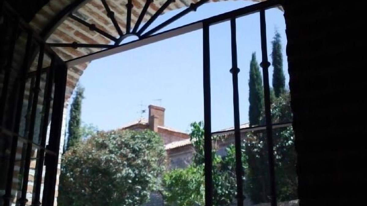 Villacastin Cottage | La Casa Madrona complete house 18 people