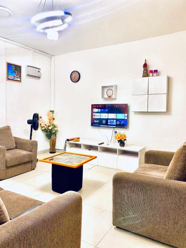Accra Apartment | La Casa Maite - Stunning Studio Apartment