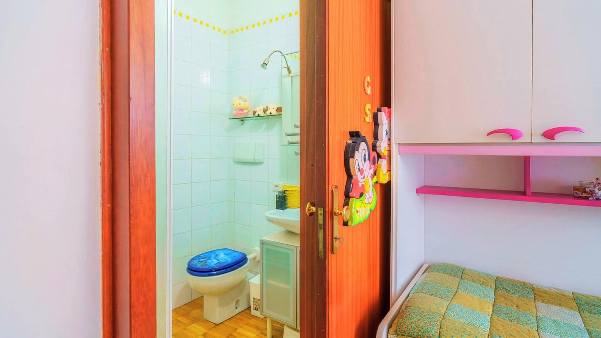 Grandate Apartment | La Casa Nel Sole - 10 minutes from Lake Como!