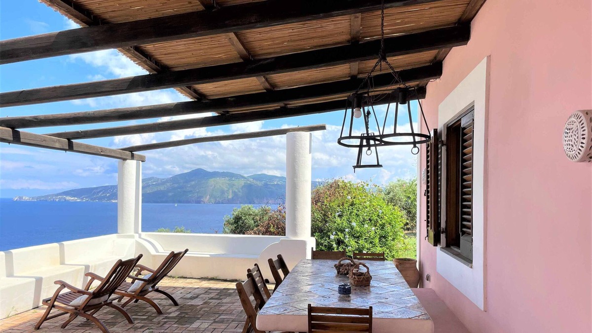 Santa Marina Salina House | La Casa Rosa, sea view terrace