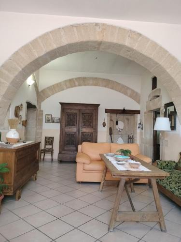 Riola Sardo Hotel | La Casa Rossa