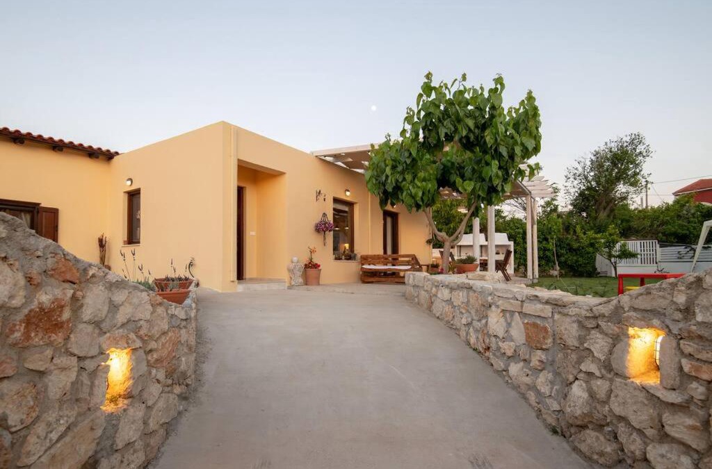 Roustika House | La Casa Rustica