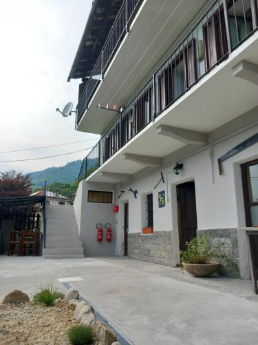 Coazze House | La Casa sotto il faro