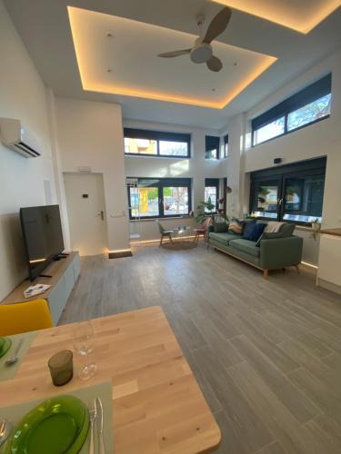 Explanada de la Estacion Apartment | La casa verde