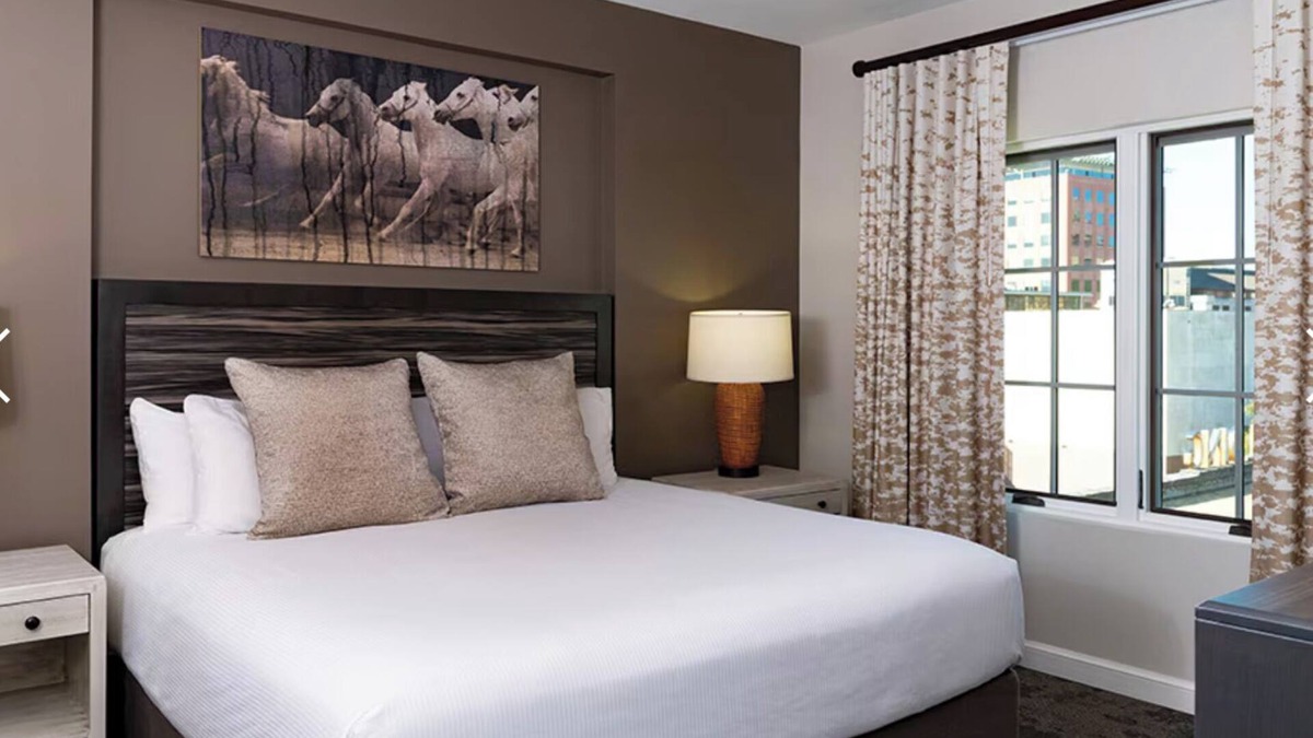 Downtown San Antonio Condo | La Cascada Resort ~ Right on the Riverwalk ~ ROOFTOP POOL!