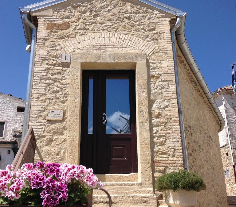 Bovino House | La casetta dei racconti