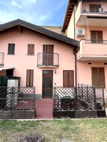 Cesano Maderno Apartment | La Casetta di Corte