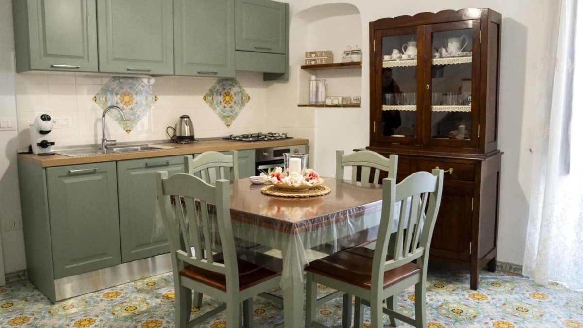 Raito Apartment | La Casetta di Fifina Amalfi Coast Cozy little house on the Amalfi Coast