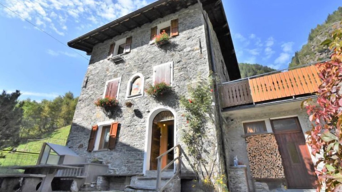 Fraccia Apartment | La Casetta di Biorca by Interhome