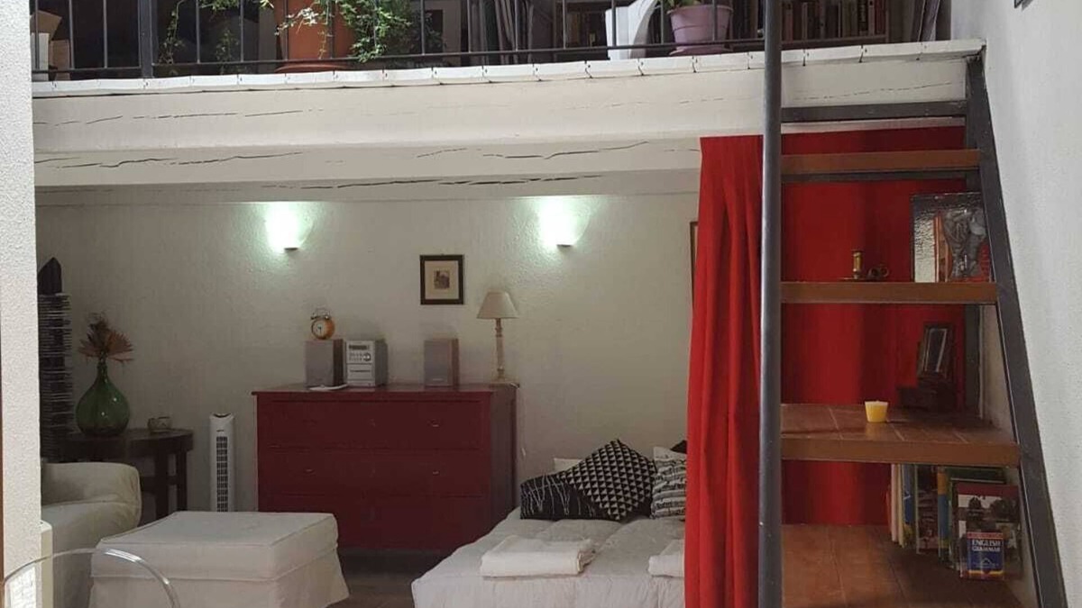 Santa Maria in Valle Apartment | La Casetta is an air-conditioned stone apartment, 5 mins drive from Trevi.