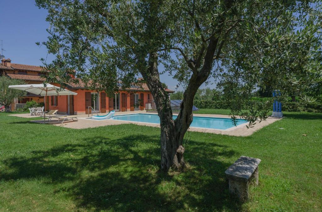 Pozzolengo Apartment | La Casina Apartment - con giardino e piscina