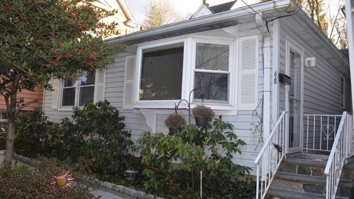 Northwest Yonkers House | La Casita Bonita near NYC