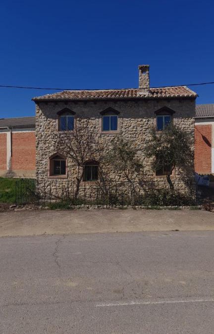 Cisneros House | La casita de piedra
