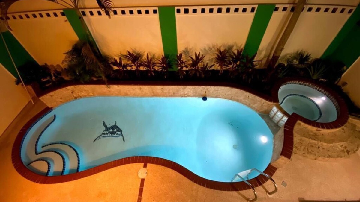 Cupey Villa | La Casita Verde in Cupey - Villa with Pool/Hot Tub