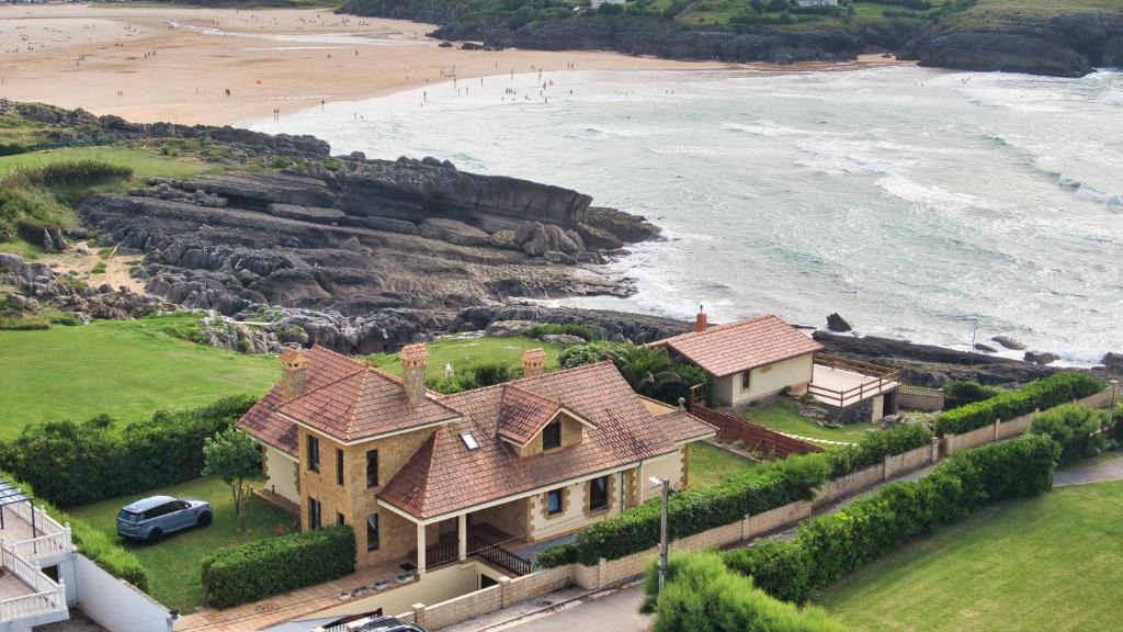 Cabo de Ajo Villa | La Casona de la Playa