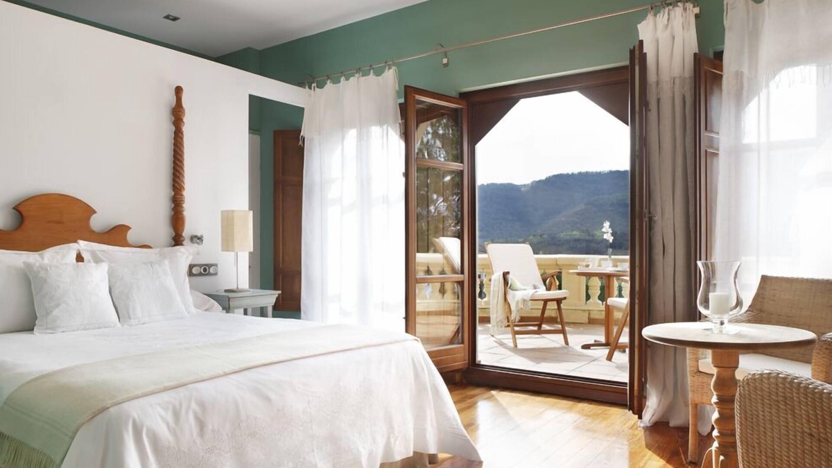 Villabajo Hotel | La Casona del Viajante - Adults Only