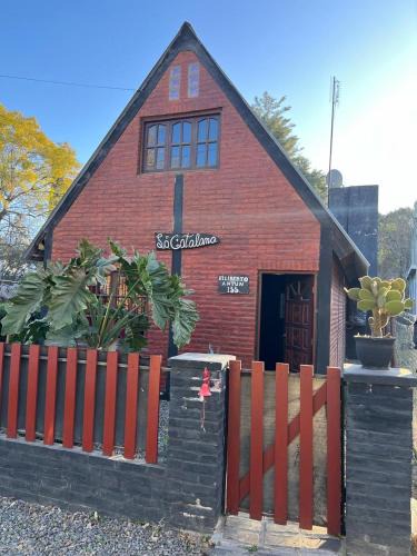 Agua de Oro House | La catalana