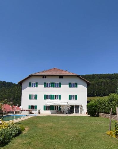 Soubey Apartment | La Cernie