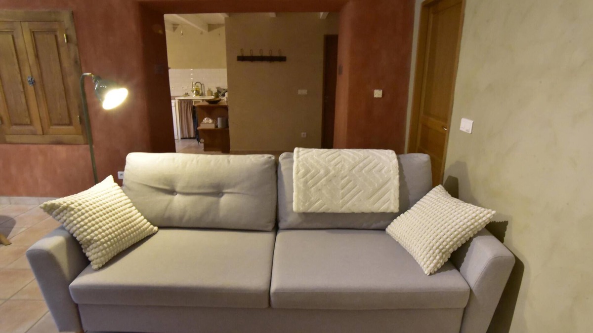 Chevreaux Cottage | La Chalentine, an eco-rural gîte in the Jura!