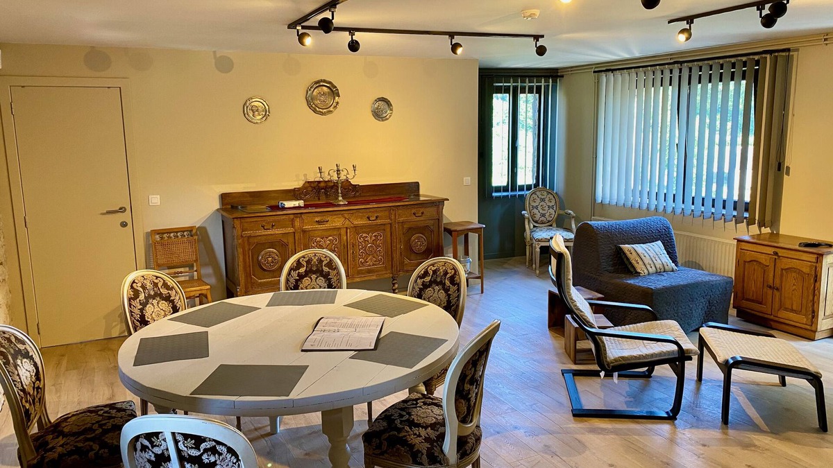 Barbencon Apartment | La Chambre des Pairs, Châtelet de Barbençon
