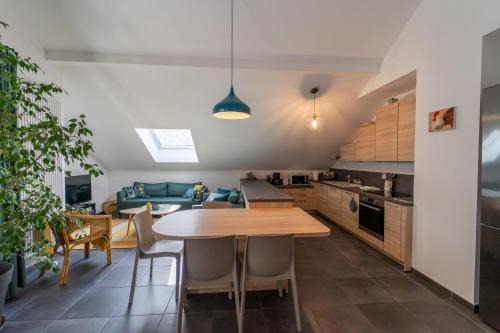 Duingt Apartment | La Champanaise - 2 bedroom apartment 300m from Lake Annecy