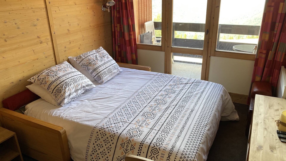 Bellentre Apartment | La Chantelouve, 4 person Self Catered Apartment