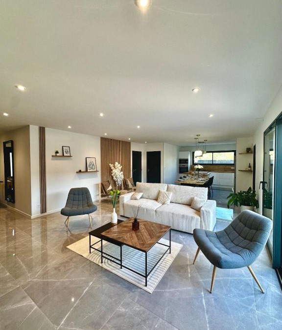 Charmes-sur-Rhone Villa | La Charmésienne - Modern villa with pool