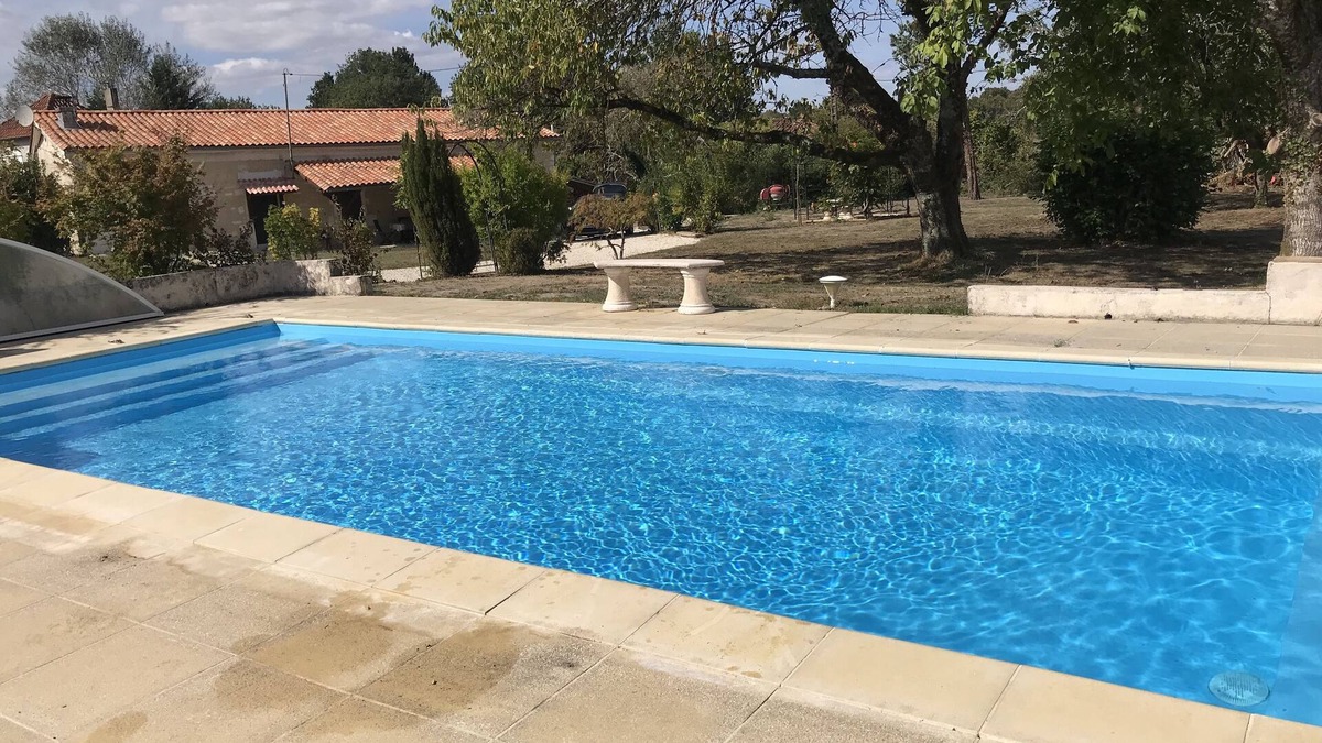 Boisne-la-Tude House | LA CHARMETTE rural cottage with swimming pool: ideal for holidays or remote work
