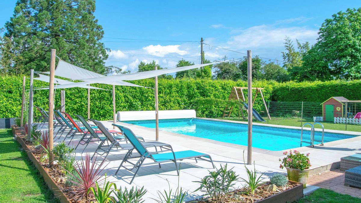 Chaunay House | La Charronnière: Exclusive rental