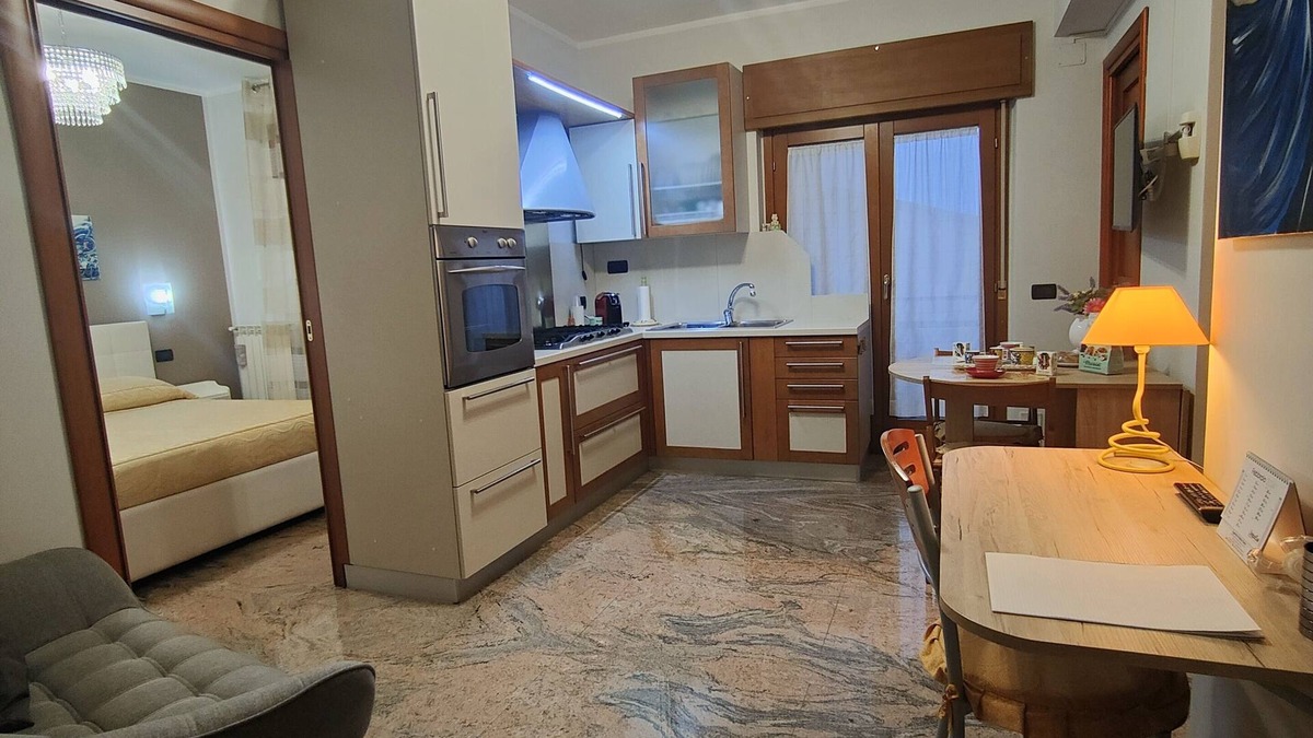 Cosenza Apartment | La Chicca b&b, exclusive use apartment within walking distance of Cs South exit