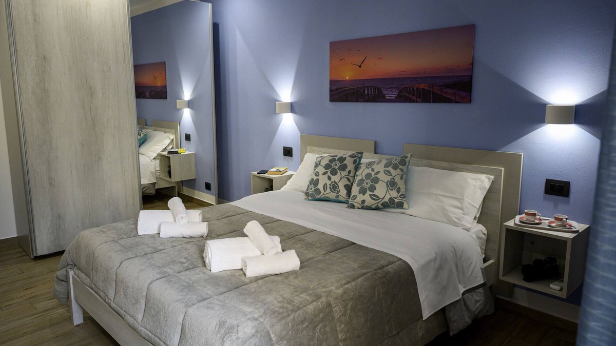 Old Town Apartment | La Chiocciola Apartment - Brand new APT in the historic center 300 meters from the sea