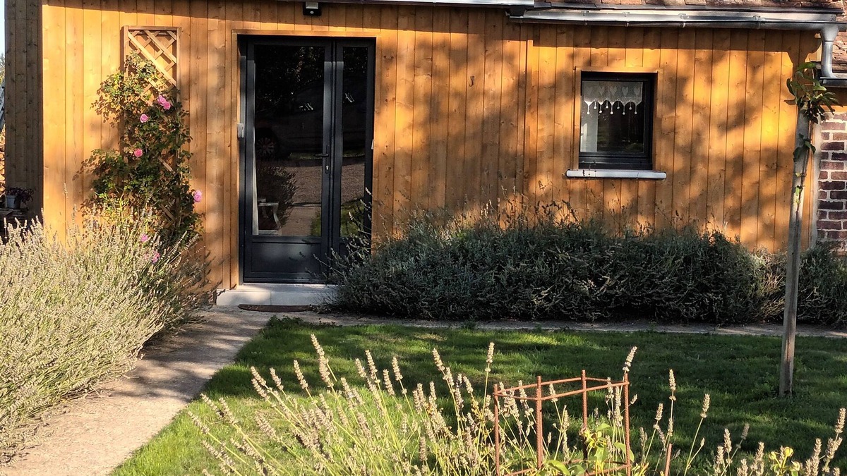 Les Hermites House | La chouett'chambre" bed and breakfast