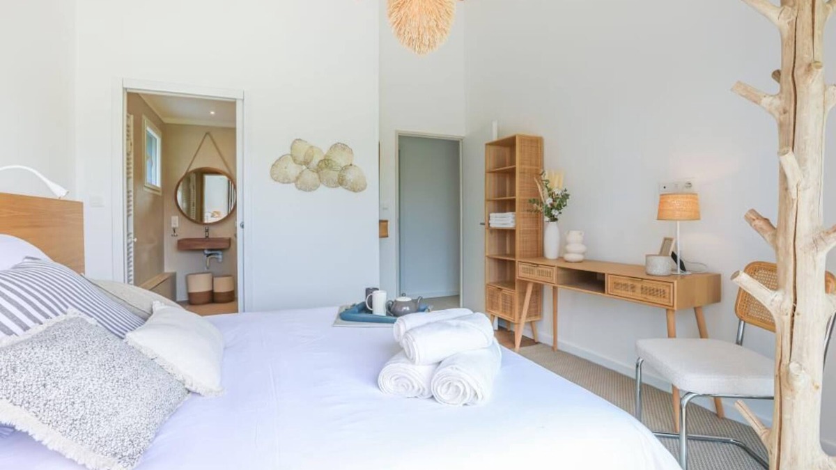 Preures Bed & Breakfast | La Clé de la Gare, Gîte 12 Pers. en Campagne & Spa