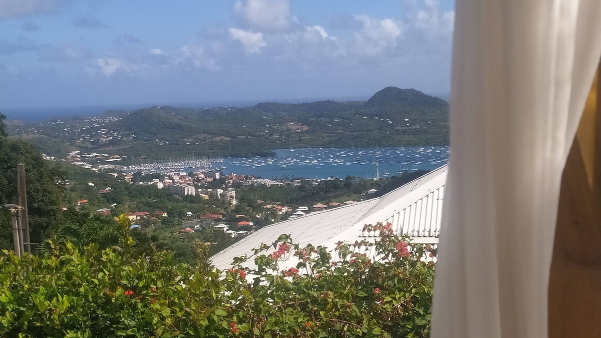 Le Marin Villa | La Claragane between sea and greenery