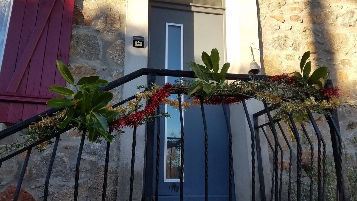 Les Halles House | La Clef des champs: 9-person gîte Mts lyonnais