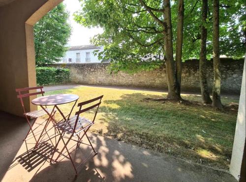Senlis Apartment | La Closeraie appartement centre de senlis, parking et terrasse