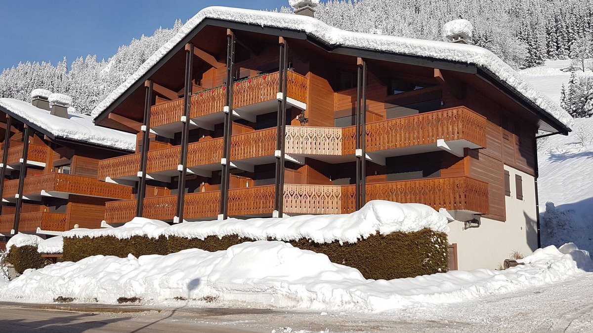 La Clusaz Apartment | LA CLUSAZ - DOMANIAL - classified 3* - 2 rooms + cellar + garage/5 to 7 pers - fiber