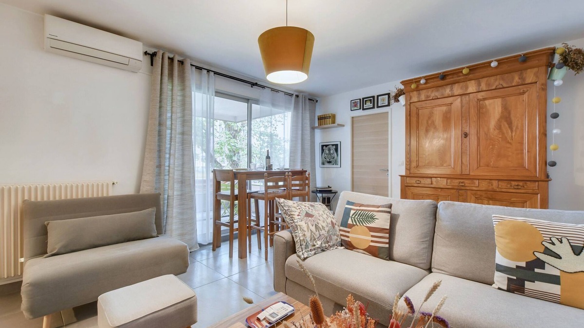 Mirail-Reynerie-Bellefontaine Apartment | La Comtesse du Barry - Appt 2p avec terrasse