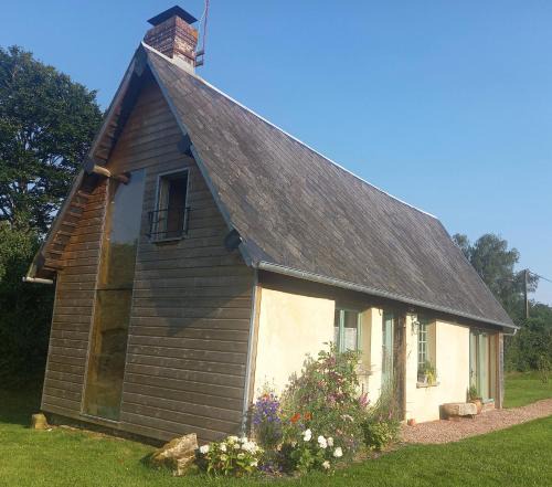 Drucourt House | La Contrebasse