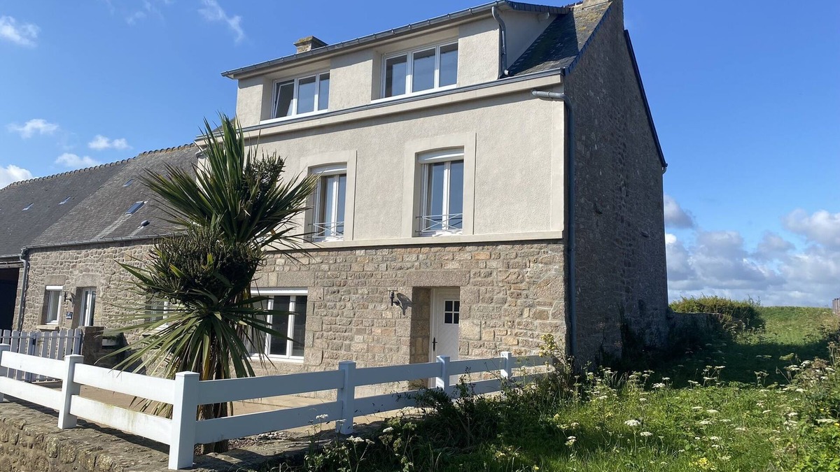 Montfarville House | La Corderie - Grande Maison Familiale/Sunny Family Home - Montfarville