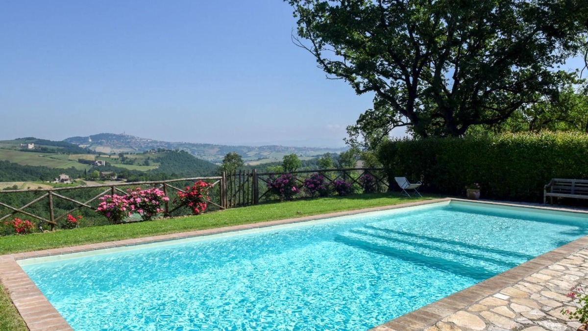 Acqua Loreto Villa | La Cornucopia - Five Bedroom Villa, Sleeps 10
